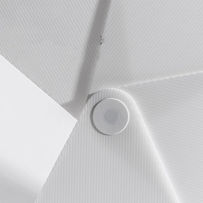 Studio fill light box for photos and videos